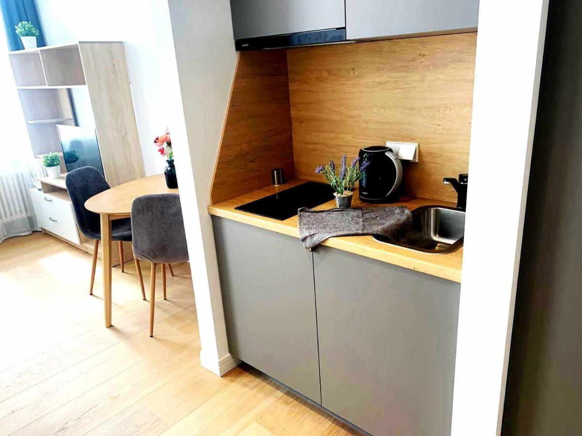 Riga Center - Quiet Studio - 5 Min To Old Town & Nflx ภายนอก รูปภาพ
